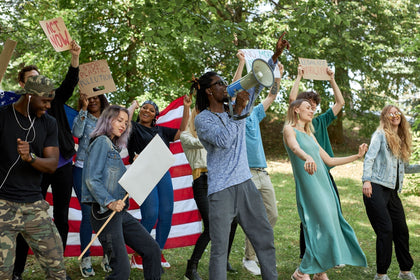 Business Stoners Unite: How We Can Actually Help the Cannabis + Hemp Industry Right Now